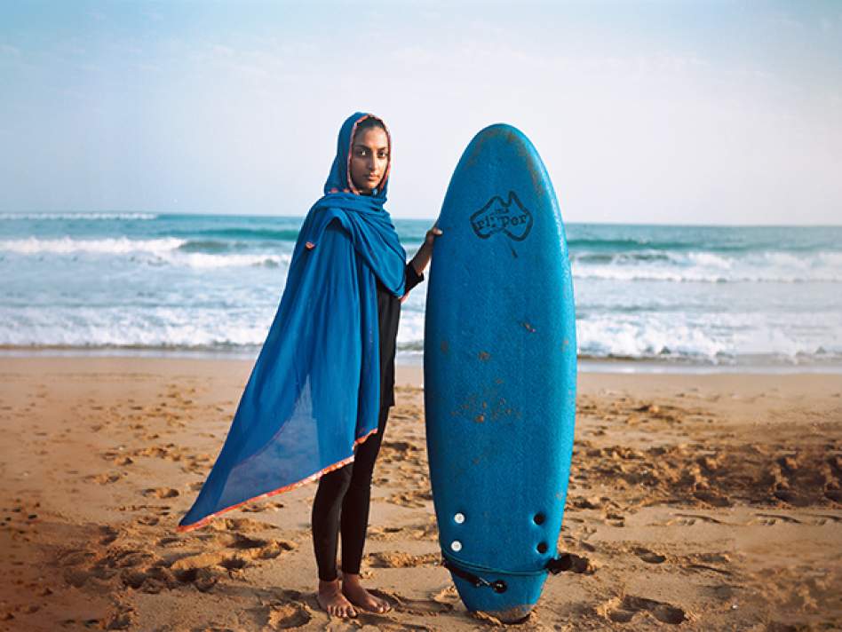 Giulia Frigeri – Surfin Iran