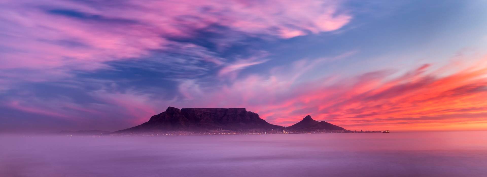 Silhouette von Kapstadt (Südafrika)